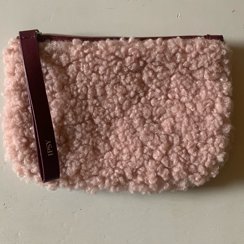 fuzzy Ipsy bag (FREE with purchase!)